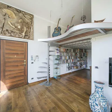 Apartment Hillside *